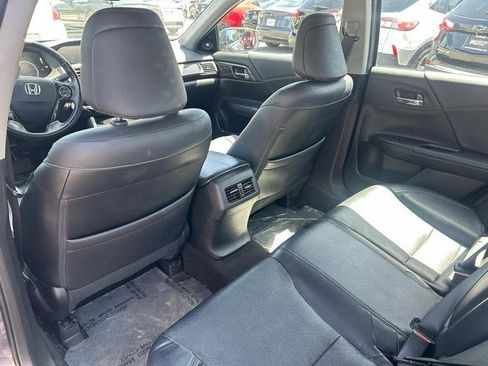 Used 2017 Honda Accord EX-L image 14