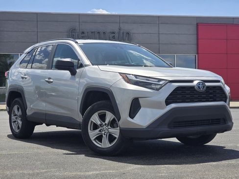 Certified 2023 Toyota RAV4 LE AWD/4WD image 2