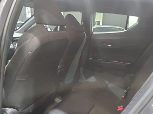 Used 2019 Toyota C-HR LE FWD image 15