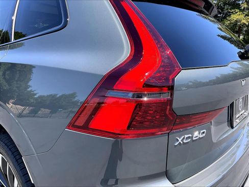 New 2026 Volvo XC60 T8 Ultra w/ Climate Package AWD/4WD image 25