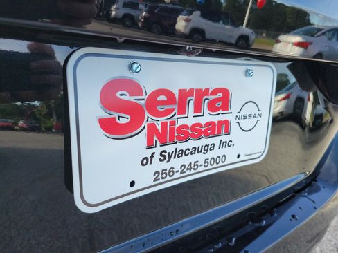 Used 2025 Nissan Altima 2.5 SV FWD image 27