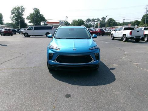 Used 2025 Buick Encore GX Sport Touring w/ Experience Buick Package FWD image 3