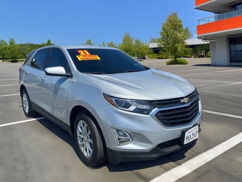 Used 2021 Chevrolet Equinox LT FWD image 1