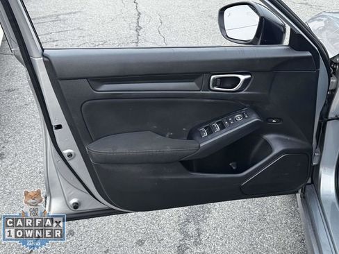 Used 2025 Honda Civic Sport image 11