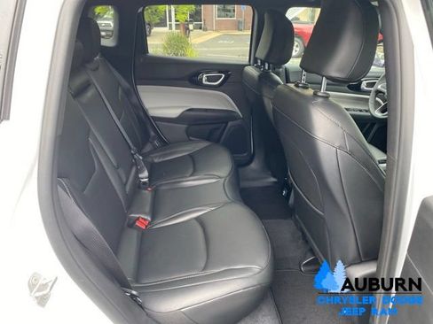 Used 2026 Jeep Compass Limited AWD/4WD image 17