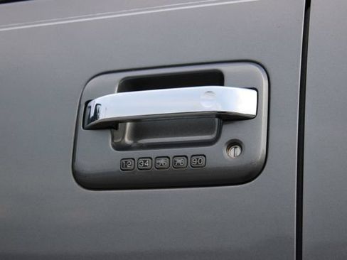 Used 2013 Ford F150 Platinum AWD/4WD image 19