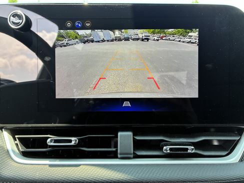 Used 2026 Chevrolet Equinox LT w/ LPO, Floor Liner Package FWD image 33