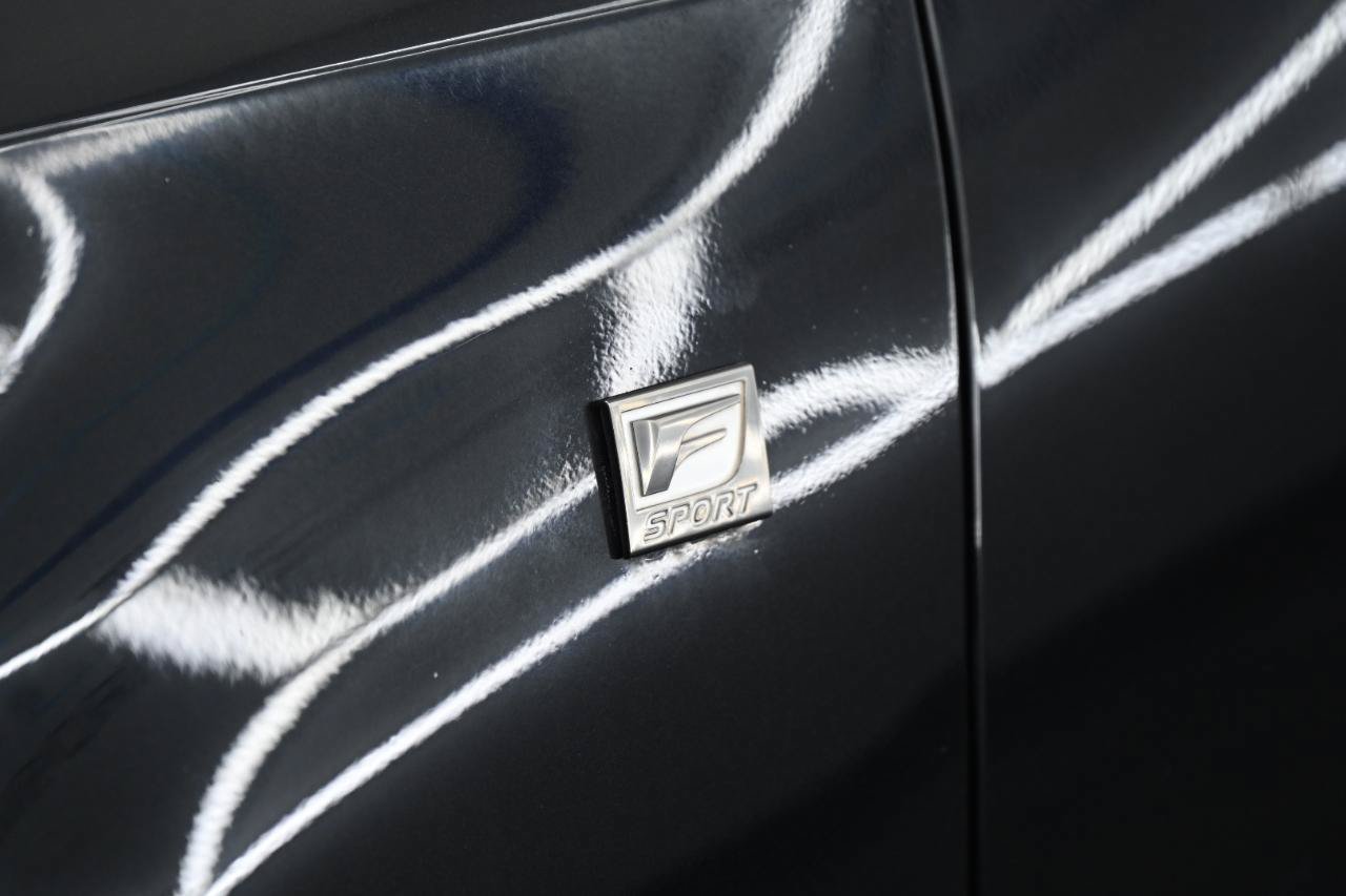 Used 2020 Lexus IS 350 F Sport w/ F Sport Package RWD image 10