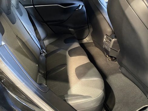 Used 2017 Tesla Model S 75 image 5