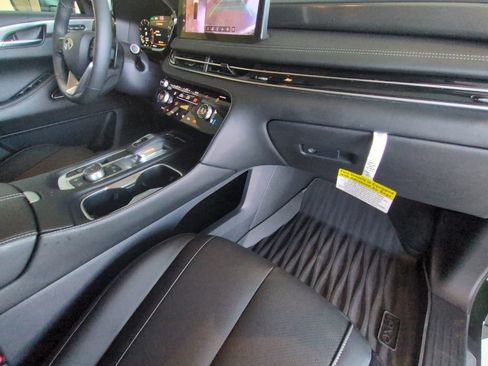 Used 2026 INFINITI QX60 Luxe w/ Cargo Package AWD/4WD image 23