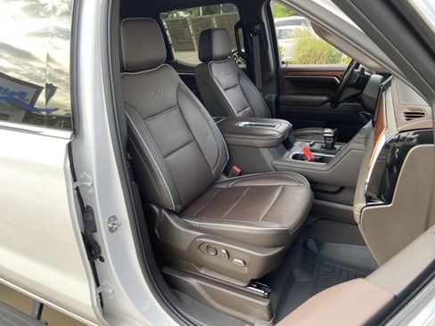 Used 2022 GMC Sierra 1500 Denali w/ Denali Reserve Package AWD/4WD image 20