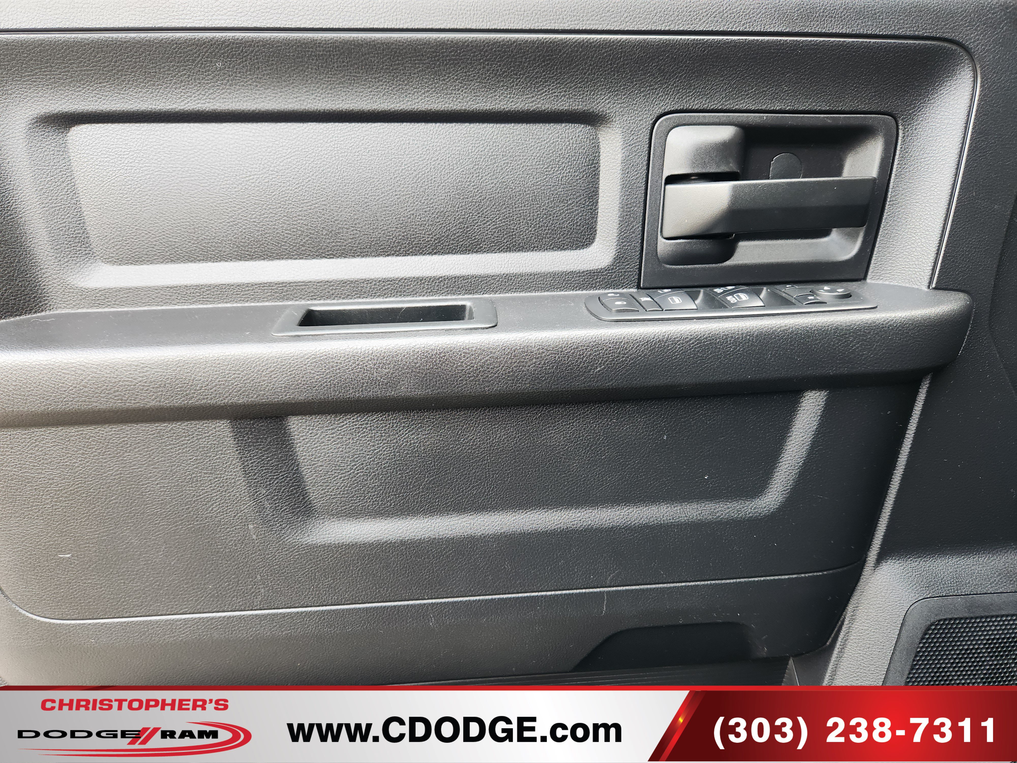 Used 2017 RAM 2500 Tradesman w/ Chrome Appearance Group AWD/4WD image 13