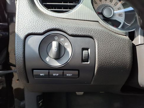 Used 2011 Ford Mustang GT Premium w/ Comfort Pkg image 11