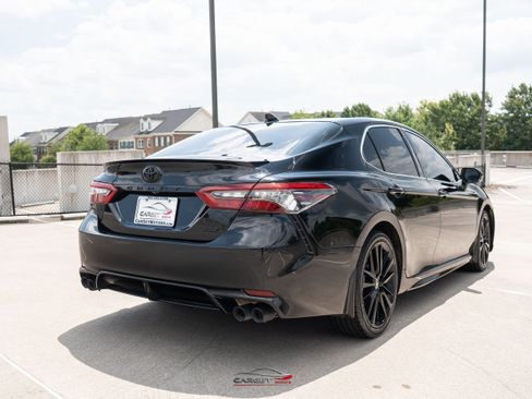 Used 2022 Toyota Camry XSE FWD image 7