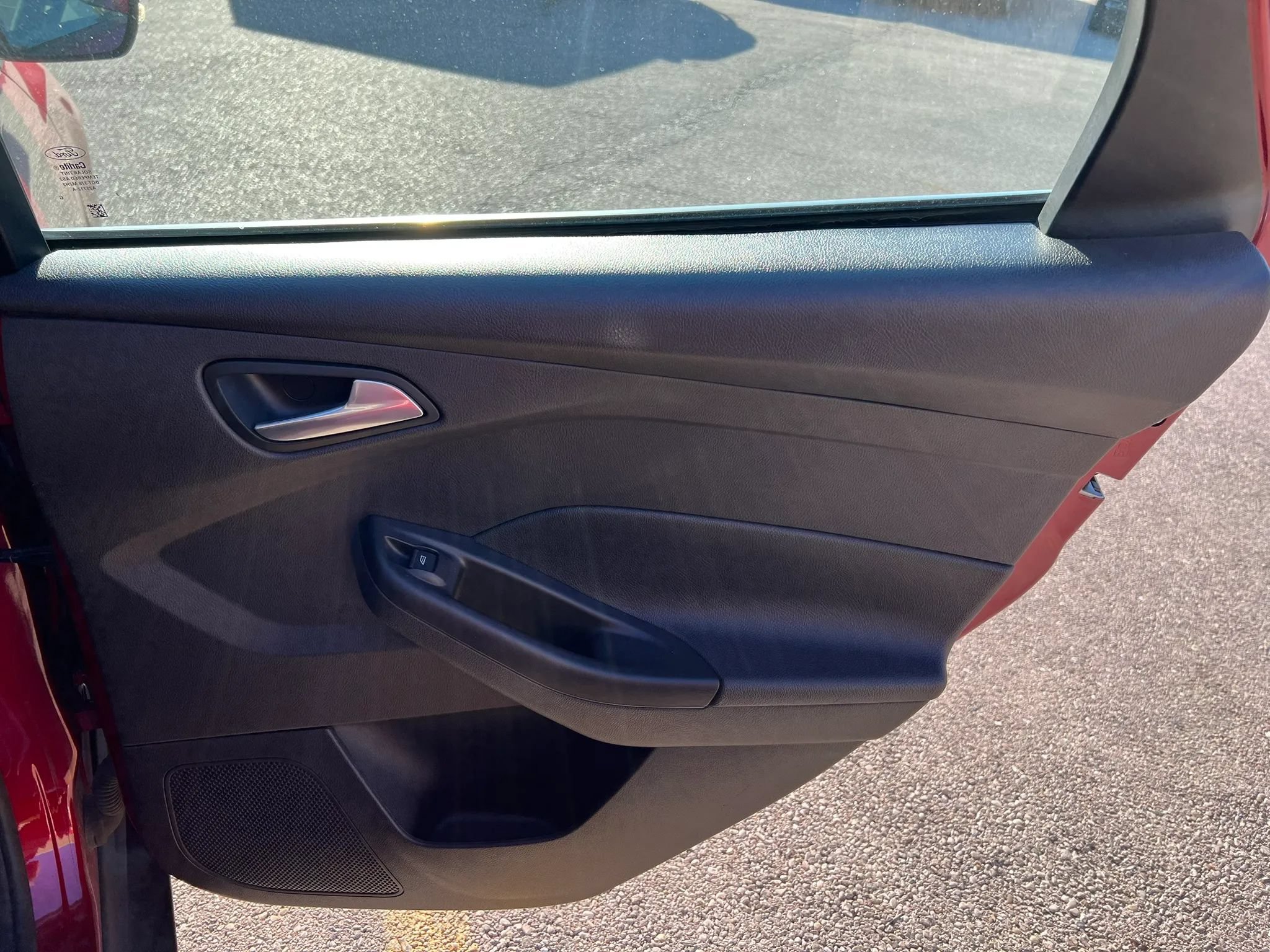Used 2014 Ford Focus SE FWD image 26