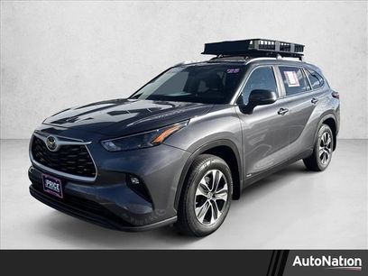 Used 2025 Toyota Highlander XLE