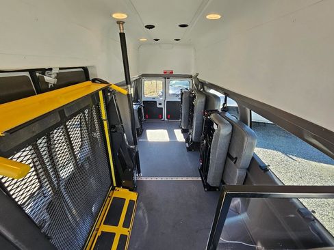 Used 2014 Ford E-350 and Econoline 350 Extended Super Duty w/ Power Group RWD image 32
