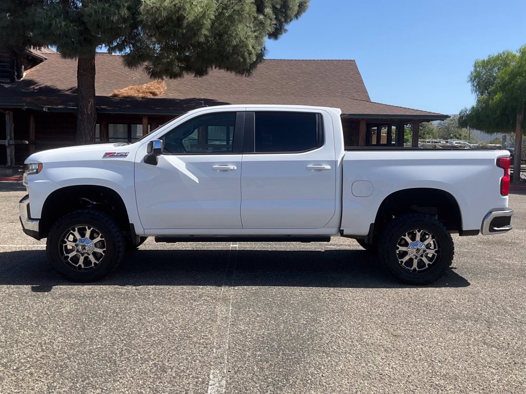 Used 2019 Chevrolet Silverado 1500 LT w/ All-Star Edition AWD/4WD image 3