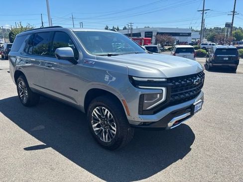 Used 2025 Chevrolet Tahoe Z71 AWD/4WD image 7