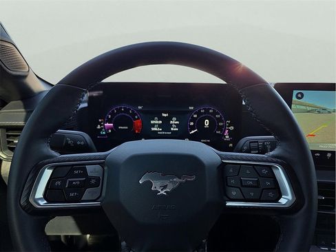 Used 2024 Ford Mustang Coupe image 19