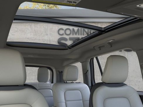 New 2026 Lincoln Aviator 2WD image 22