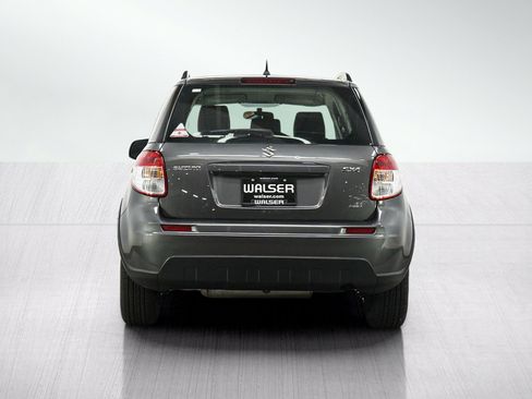 Used 2011 Suzuki SX4 AWD Hatchback image 4