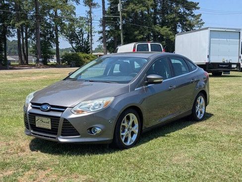 Used 2012 Ford Focus SEL FWD image 7