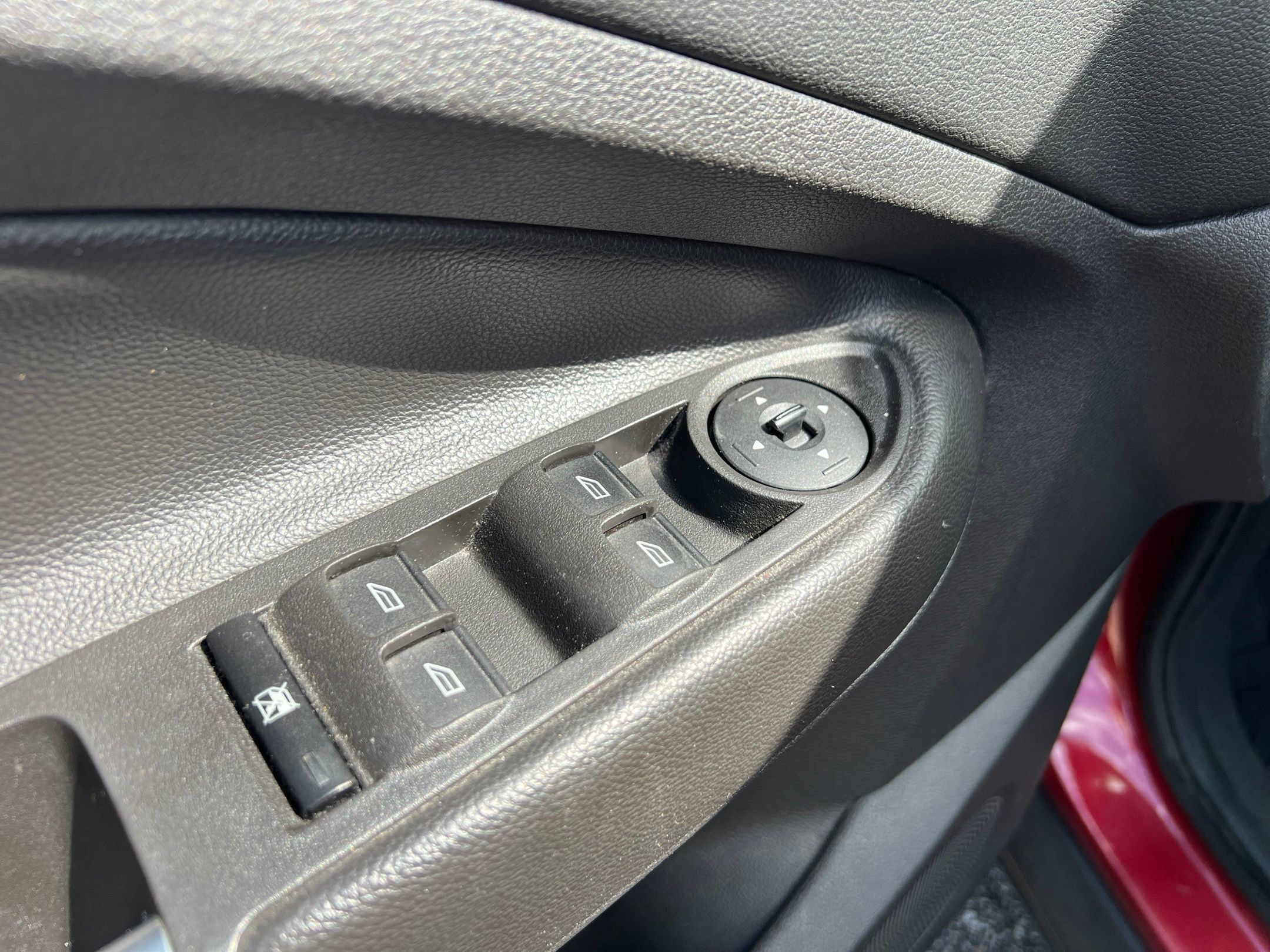 Used 2013 Ford Escape SE AWD/4WD image 14