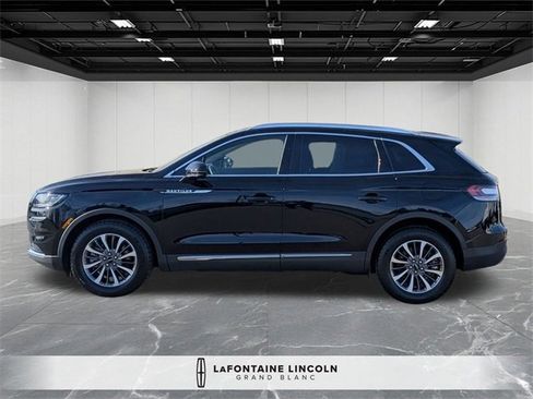 Certified 2023 Lincoln Nautilus AWD image 2