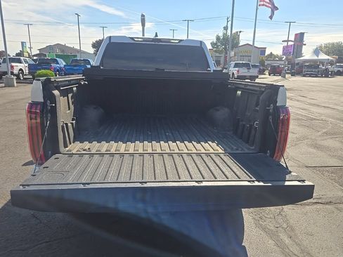 Used 2022 Toyota Tundra Platinum AWD/4WD image 6