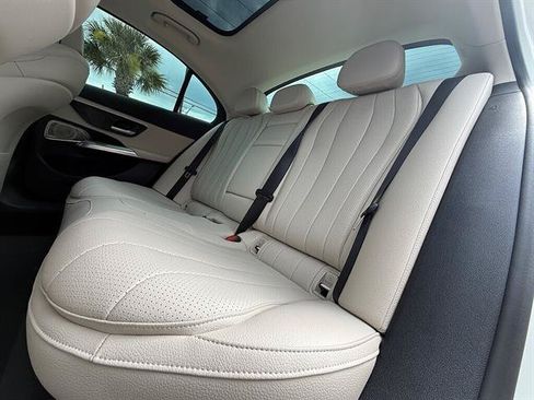 Used 2024 Mercedes-Benz E 350 4MATIC Sedan image 12