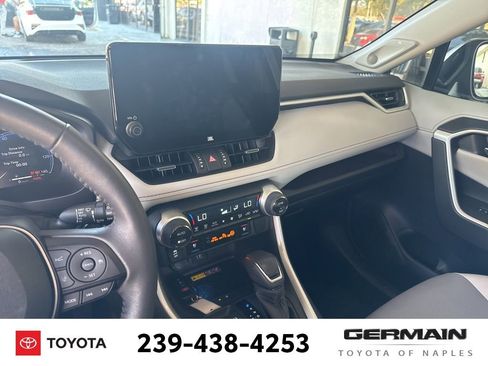 Used 2023 Toyota RAV4 Limited image 15