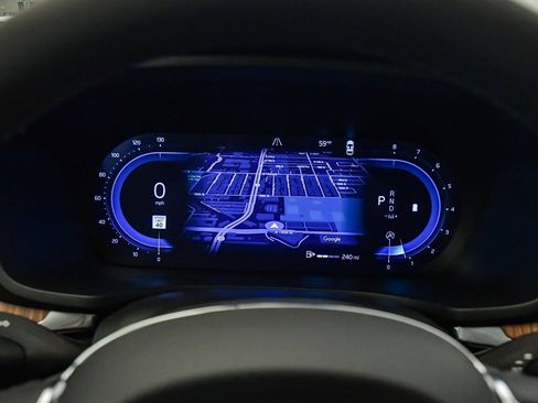 Certified 2024 Volvo V60 B5 Cross Country Plus image 25