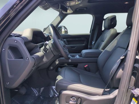 New 2026 Land Rover Defender 130 X-Dynamic SE AWD/4WD image 15