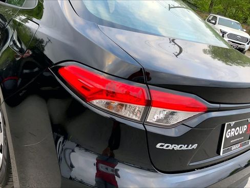 Used 2023 Toyota Corolla LE image 28