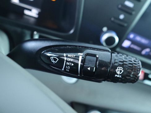 Used 2021 Hyundai Elantra SEL FWD image 24