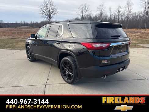 Used 2021 Chevrolet Traverse LT image 4