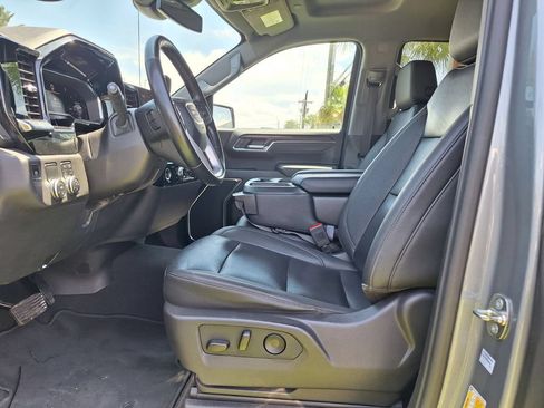 Used 2024 GMC Sierra 1500 SLT RWD image 12