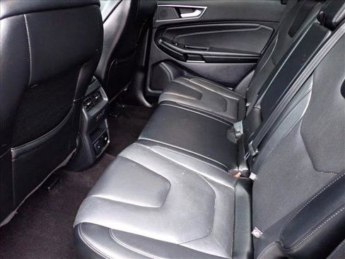 Used 2020 Ford Edge Titanium w/ Equipment Group 301A AWD/4WD image 8