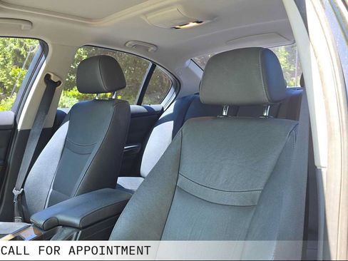 Used 2011 BMW 328i Sedan RWD image 21