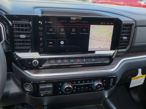 New 2026 GMC Sierra 1500 SLT w/ SLT Premium Package AWD/4WD image 14