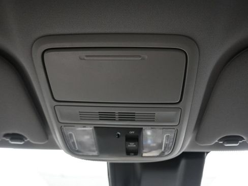 Used 2018 Honda Odyssey EX image 27
