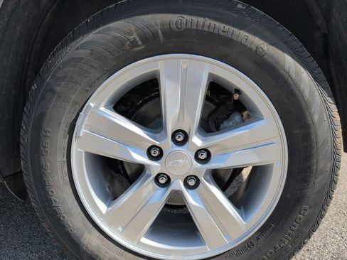 Used 2020 Chevrolet Trax LS w/ Tint and Cruise Package AWD/4WD image 21