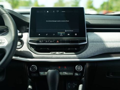 Used 2023 Jeep Compass Sport AWD/4WD image 29