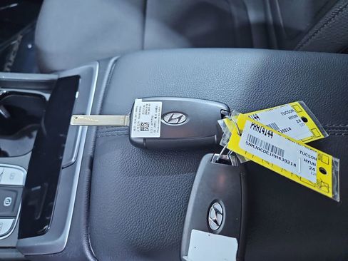 Used 2024 Hyundai Tucson SE image 29