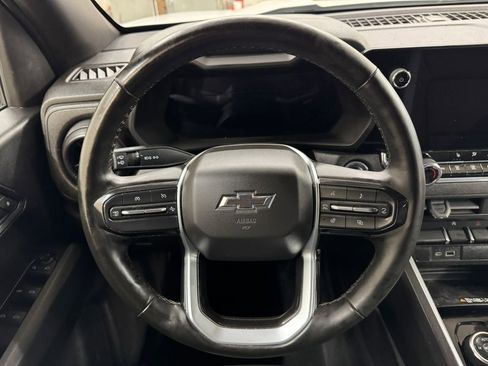 Used 2025 Chevrolet Colorado Trail Boss AWD/4WD image 19