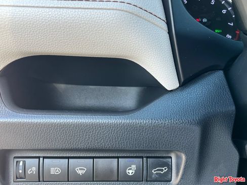 Certified 2022 Toyota RAV4 XLE w/ Convenience Package AWD/4WD image 33