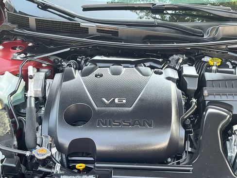 Used 2023 Nissan Maxima Platinum w/ Sport Mat Group FWD image 31