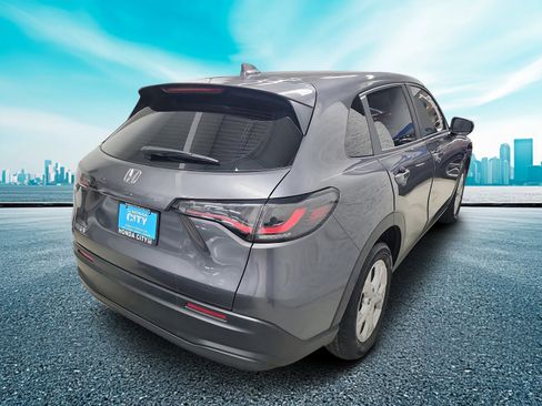 Certified 2025 Honda HR-V LX image 5