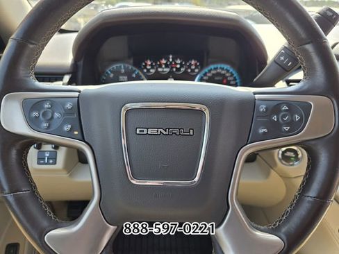 Used 2019 GMC Yukon Denali w/ Denali Ultimate Package AWD/4WD image 26